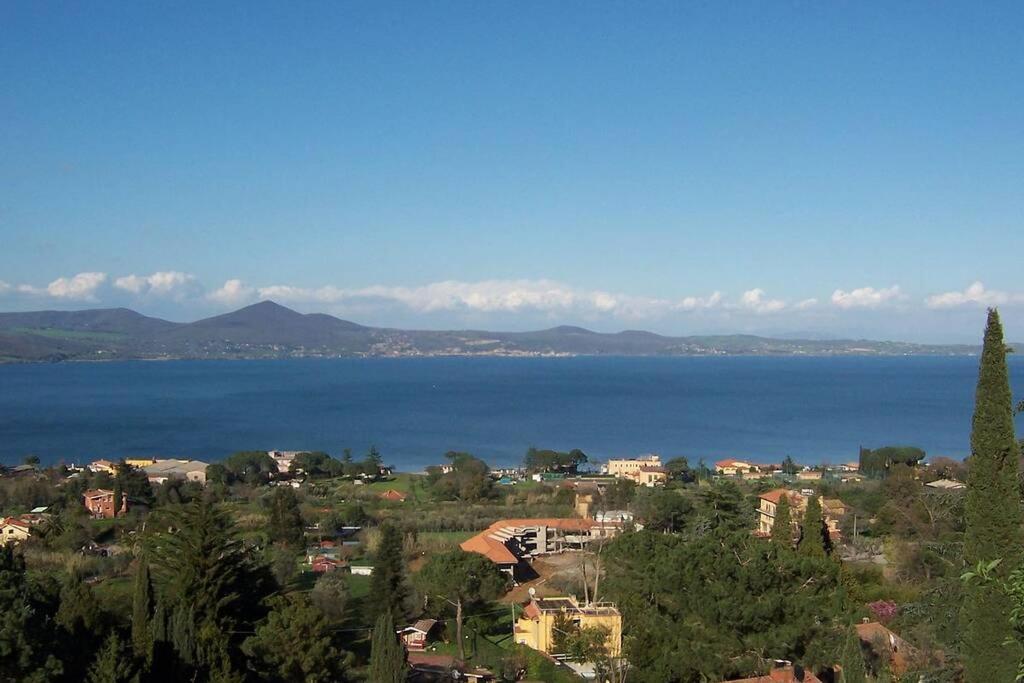 Casa Vacanze Gli Oleandri Bracciano  Extérieur photo